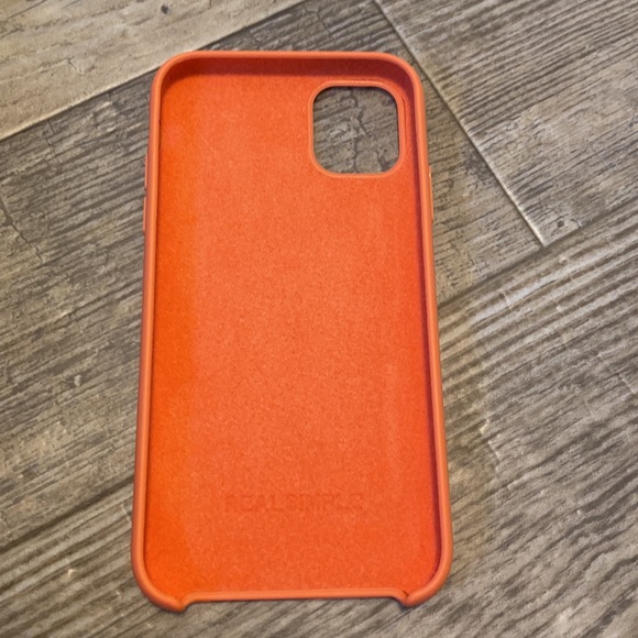 case - Picture 2 of 2